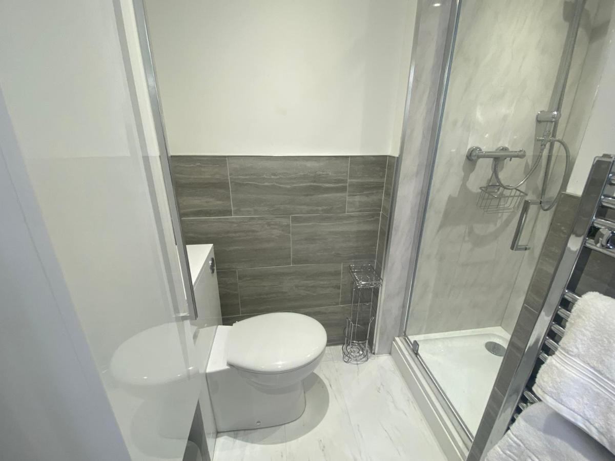 The Lily Pad Near Poole Dorset Self Contained Private Entrance And Free Parking Hotel Corfe Mullen Exterior photo
